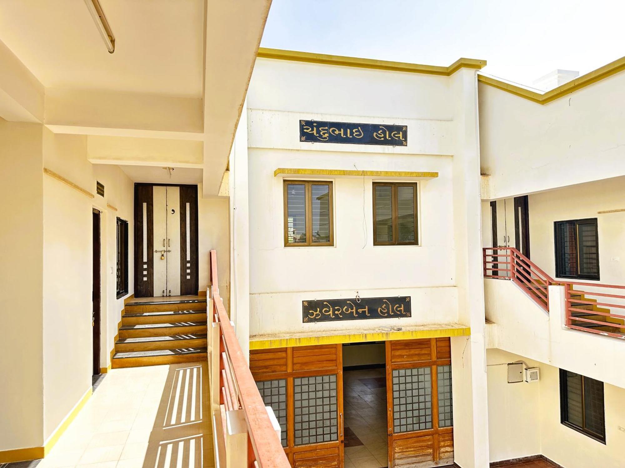 Ranjan Vadi Hotel Bhuj Exterior foto